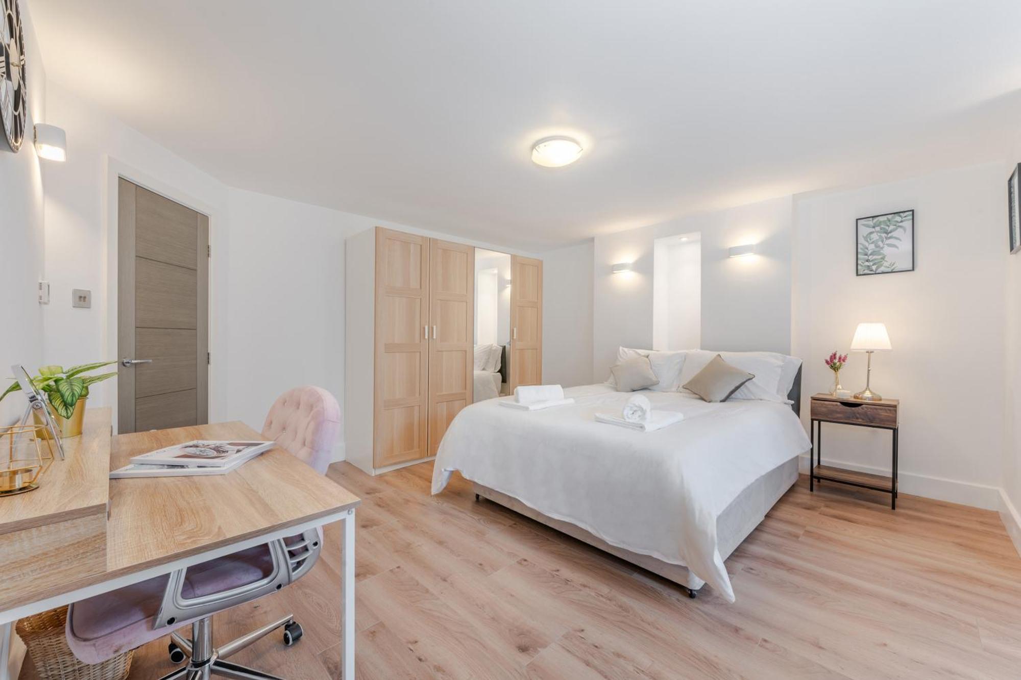 A Golden Haven Retreat In London 아파트 외부 사진
