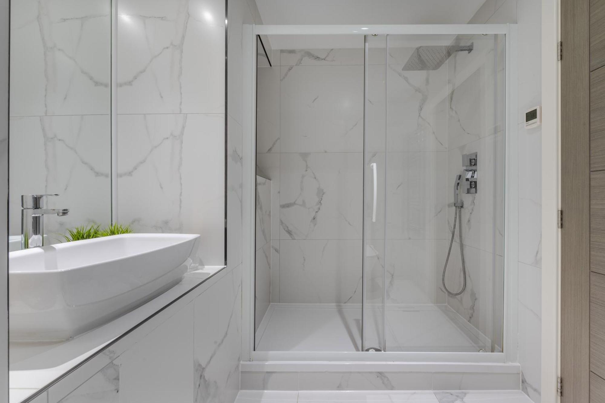 A Golden Haven Retreat In London 아파트 외부 사진
